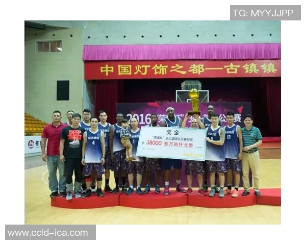 骑士与勇士荣耀之夜颁奖典礼盛况回顾与精彩瞬间分享